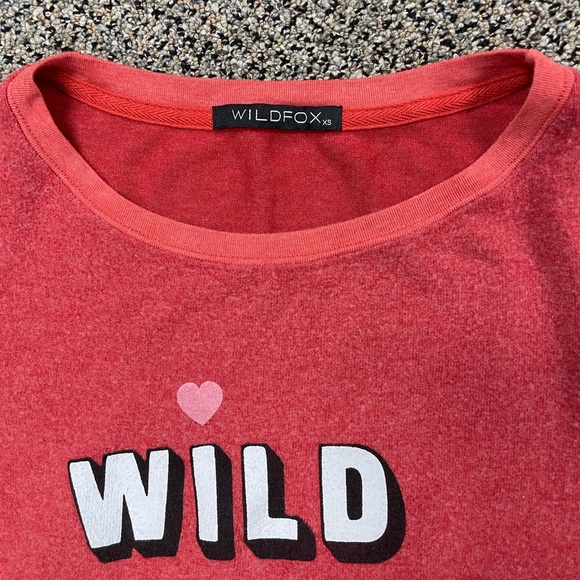 NWOT Wildfox Red Sweatshirt Size XS "Wild Hearts Can't Be Broken" Retail $108 - Picture 4 of 6
